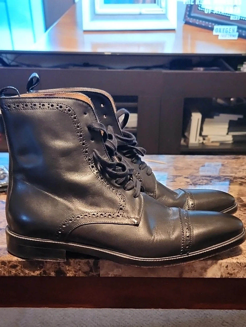 Wall & Water Men's Black Leather Lace-Up Dress Boot